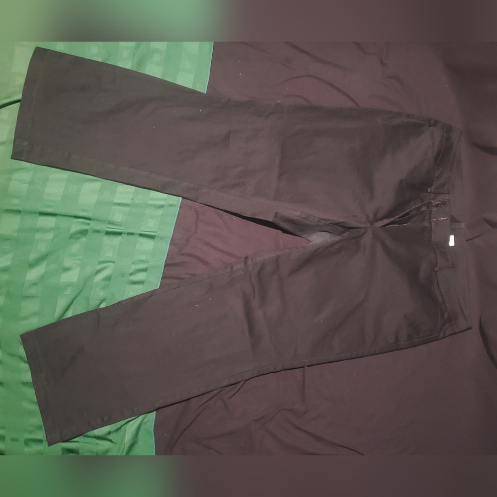 18W Black Slacks